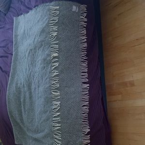 Alpaca and wool large throw blanket. Linen way brand is a European luxury brand.